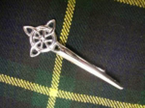 Celtic Knot Kilt Pin (Chrome Finish)