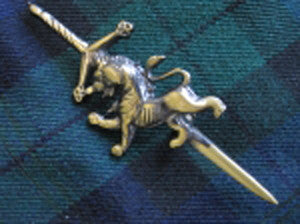 Rampant Lion Kilt Pin (Antique Brass Finish)
